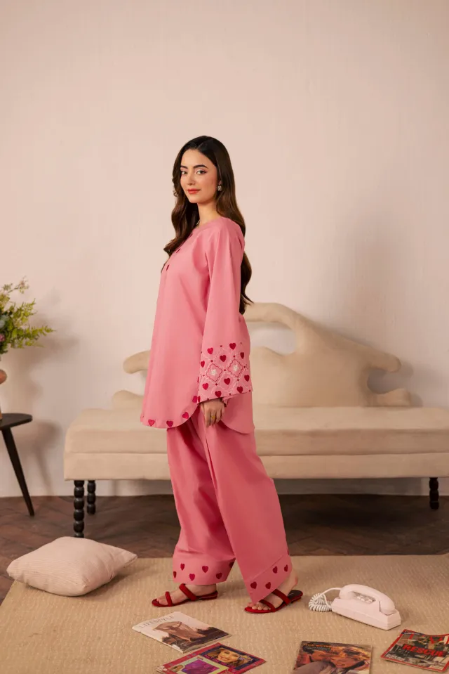 MIKA 2-PIECE
