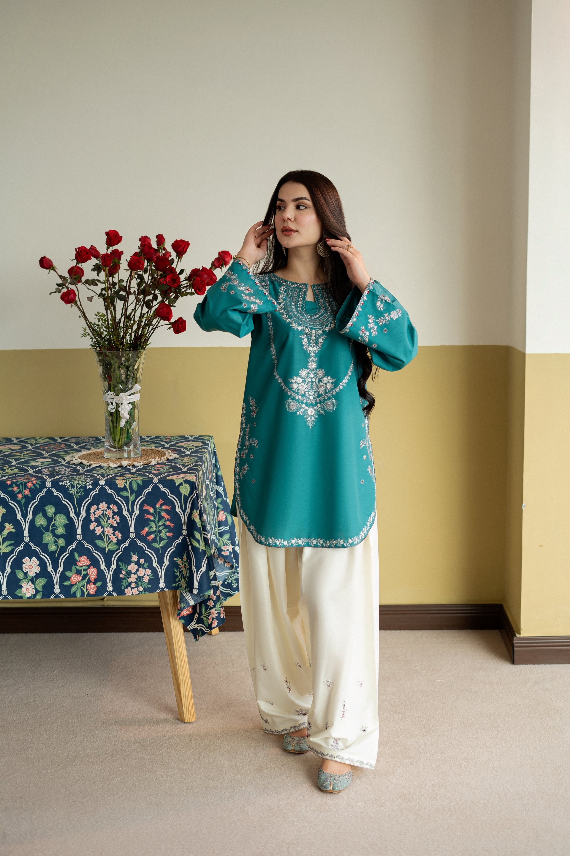 PARISA 2-PIECE