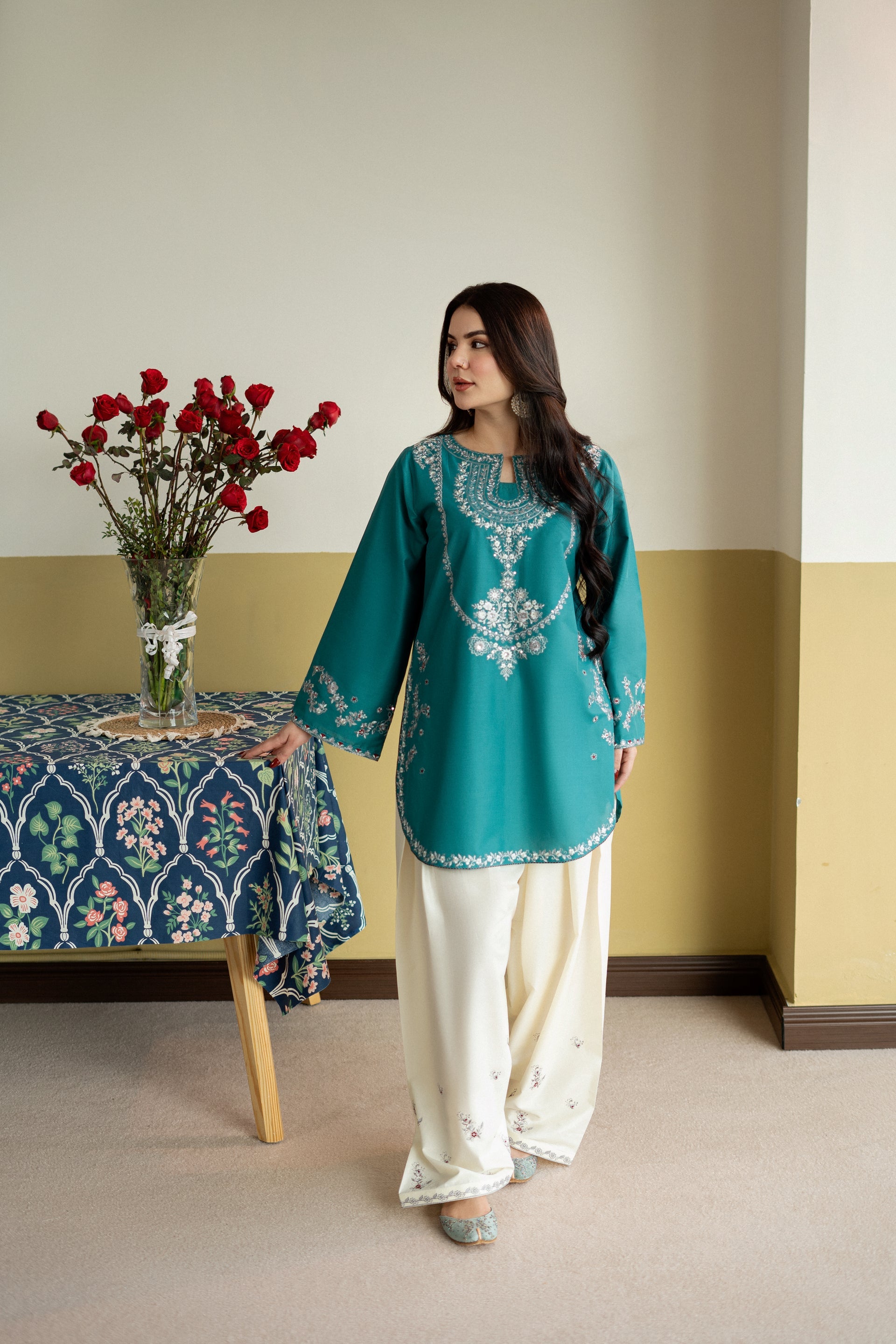 PARISA 2-PIECE