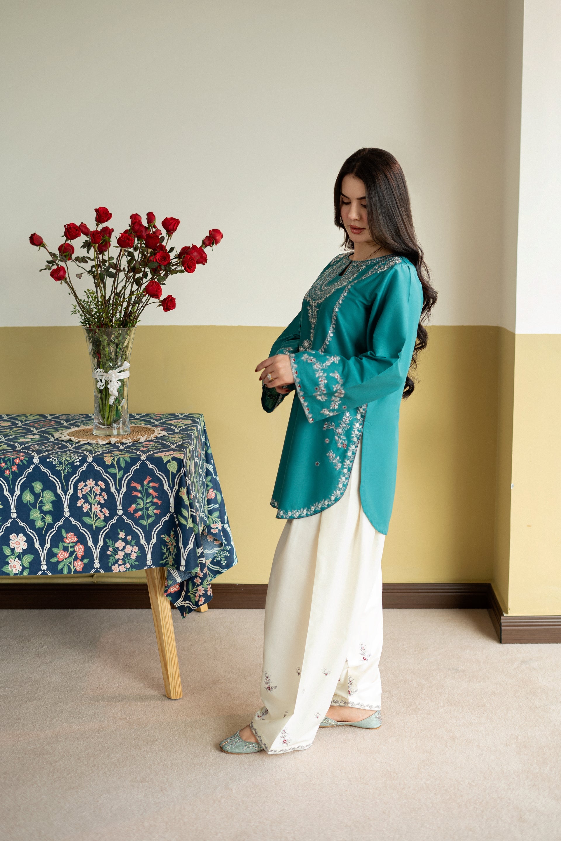 PARISA 2-PIECE