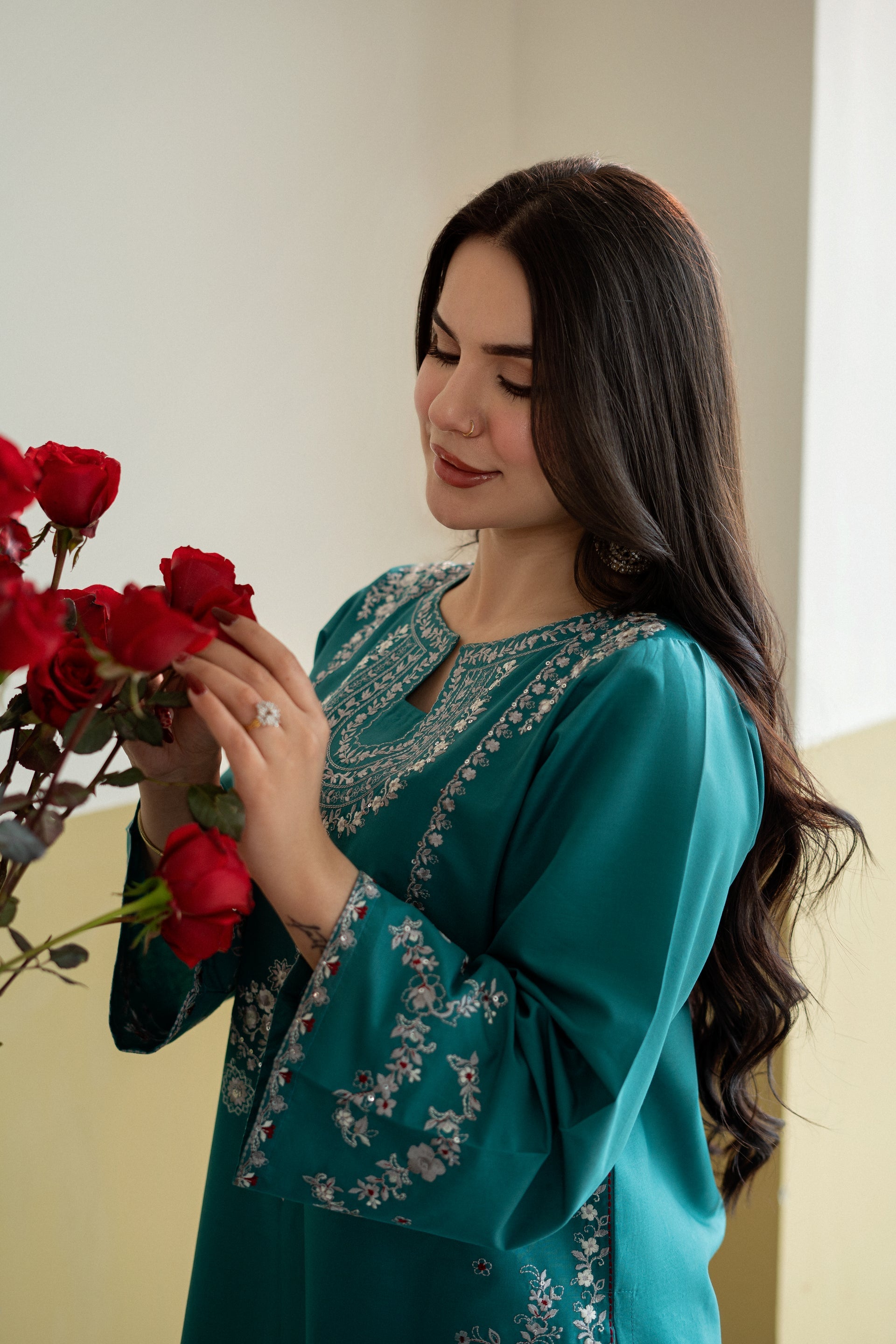 PARISA 2-PIECE